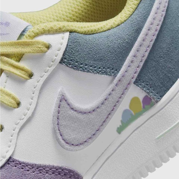 Nike limited edition 2022 10.5 Easter Airforce 1 - Picture 9 of 12